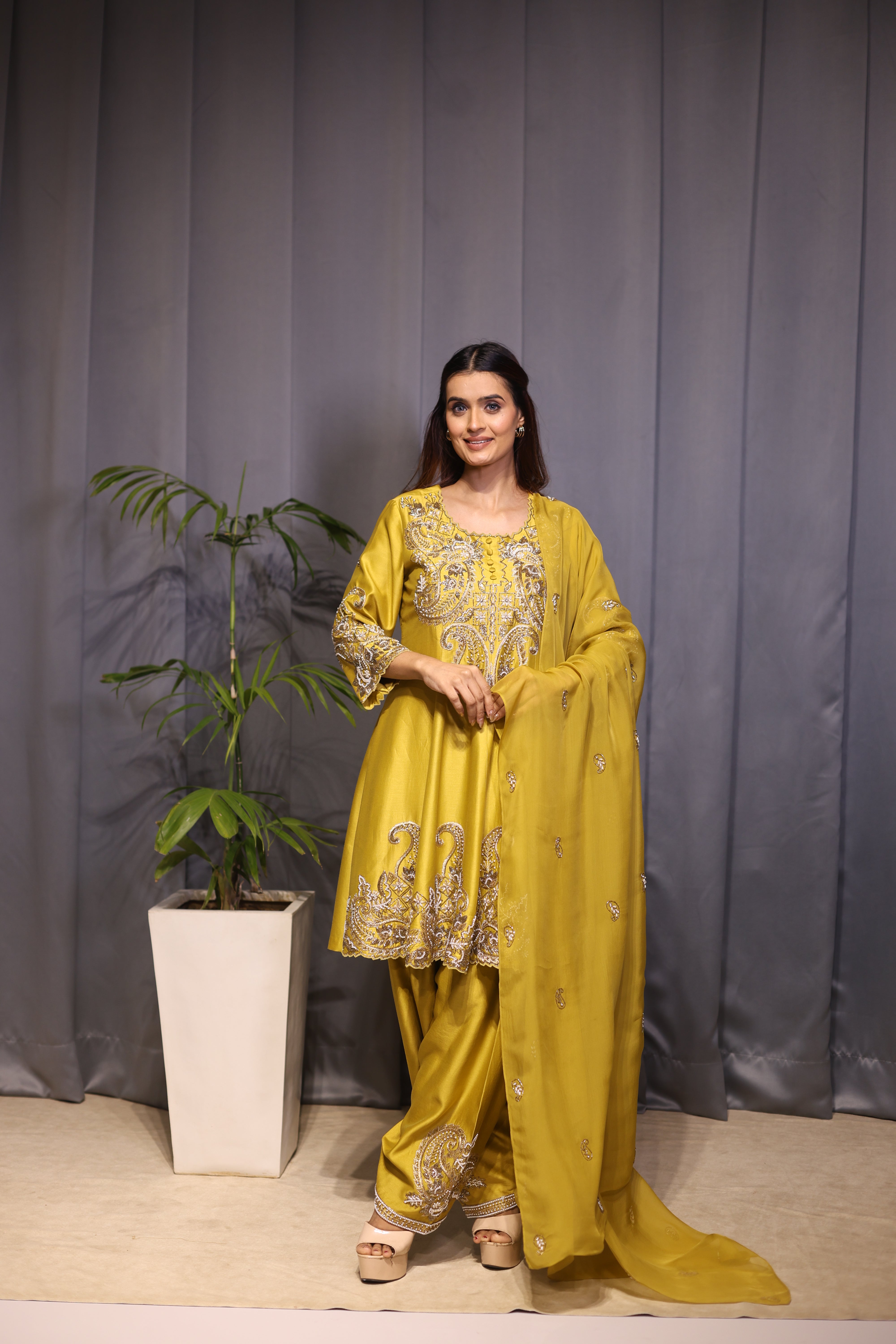 Sukhi Short Anarkali Kurta Set